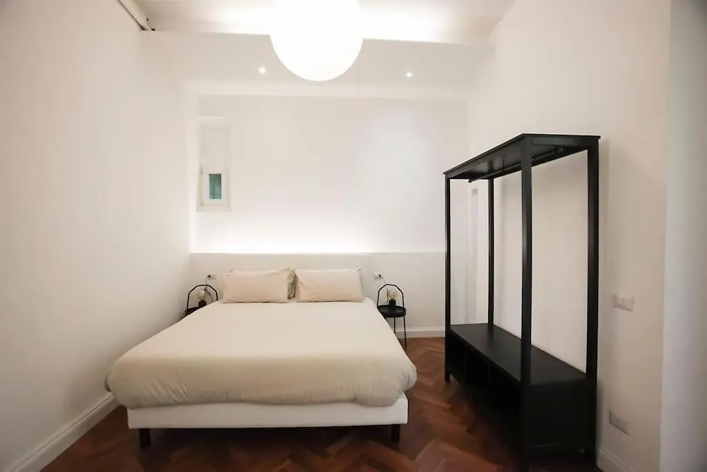 5 Min Duomo - Novella Boutique - Parcheggio Apartment Florence