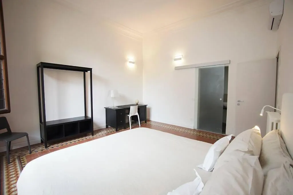 5 Min Duomo - Novella Boutique - Parcheggio Apartment Florence