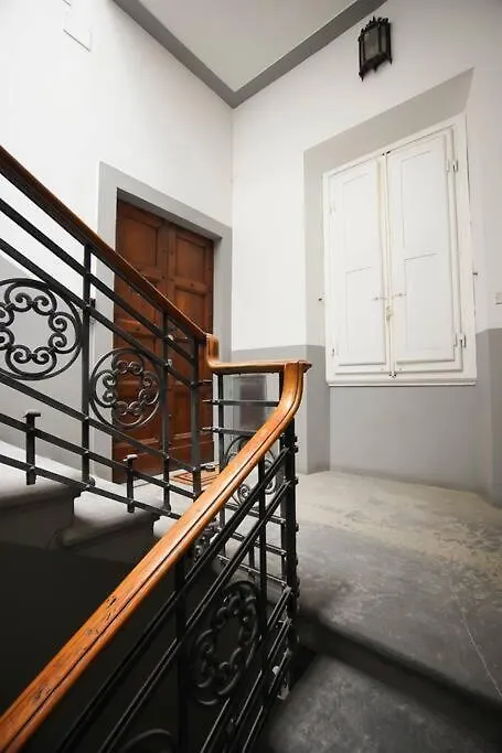 5 Min Duomo - Novella Boutique - Parcheggio Apartment Florence 0*,